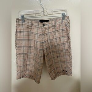 ✨Men’s Oakley Plaid Short Size 30
